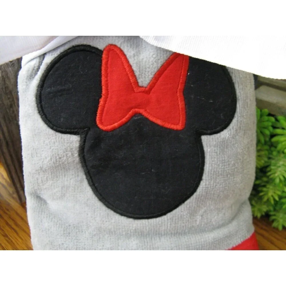 New Disney Minnie Mouse Red, Gray, Black Plush Bathroom Hand Towels Set of 2